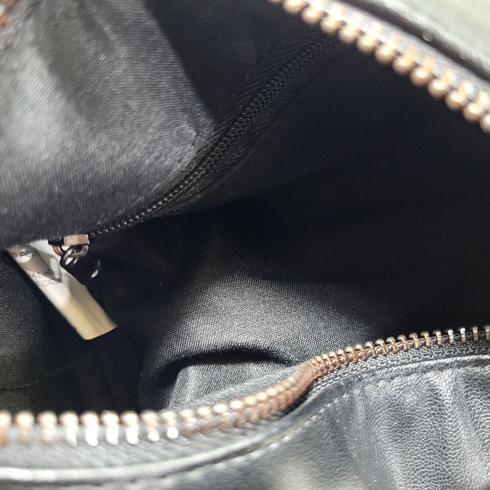 Elegant Black Shoulder Bag. - Picture 6 of 13